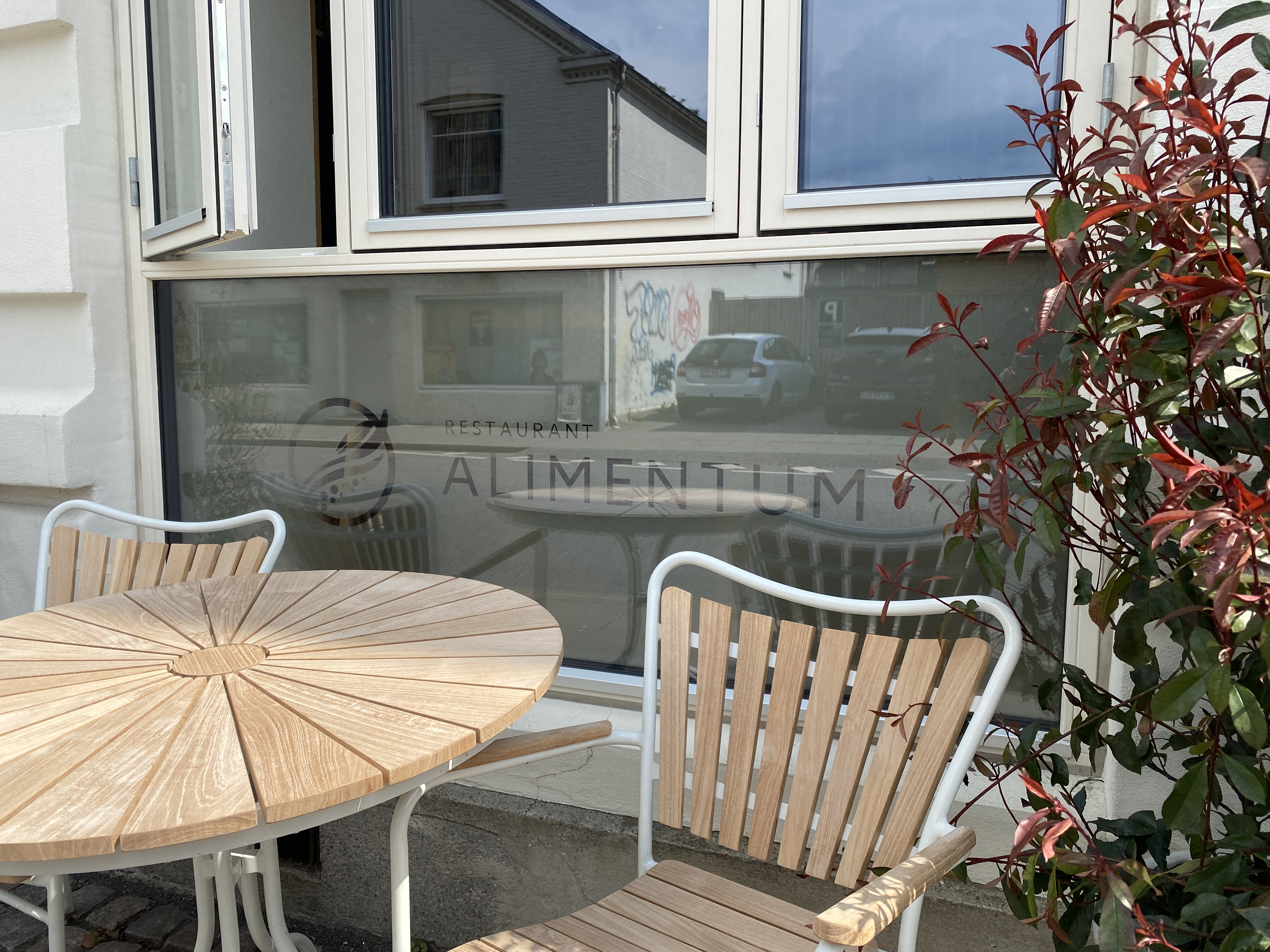 Alimentum - Facade
