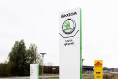 Skoda facade pylon